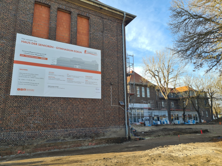 02.12.25 Ansicht von Einfahrt